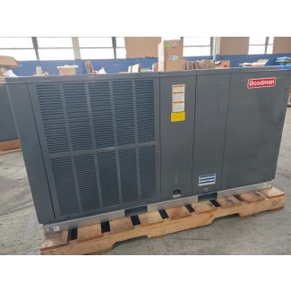 Goodman 3.5 Ton 13.4 SEER2 80,000 BTU Gas Package Unit - Scratch & Dent – Moderate Damage - GPGM34208031-PU00090
