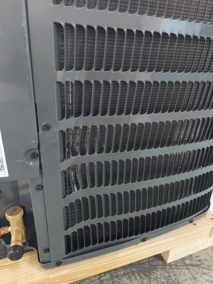 Goodman 1.5 Ton 13.4 SEER2 Central Air Conditioner Condenser - R32 ...