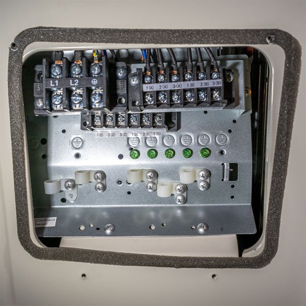 27,000 BTU ACiQ Standard Multi-Zone Mini Split Heat Pump Condenser - R454B | 230V